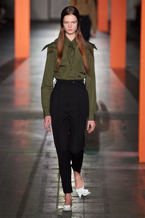 prada fall 2023 collection|2023 10 07 prada fur belt.